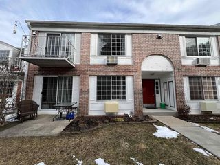 2142 Allen Boulevard #4, Middleton, WI 53562