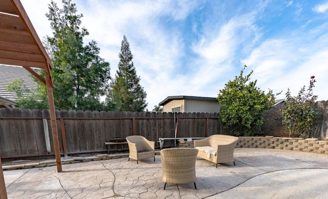 707 Chenin Blanc Dr, Manteca, CA 95337