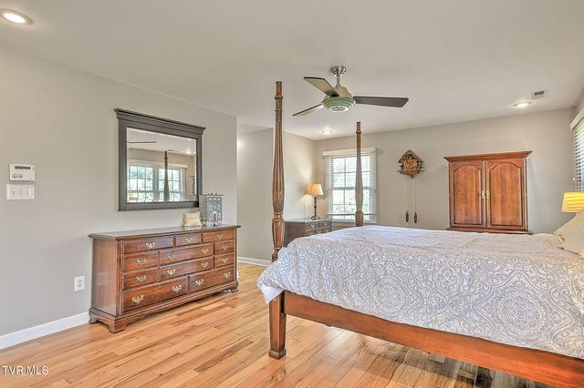 9 Wayland Court, Johnson City, TN 37604