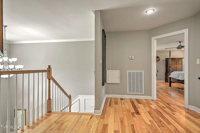 9 Wayland Court, Johnson City, TN 37604