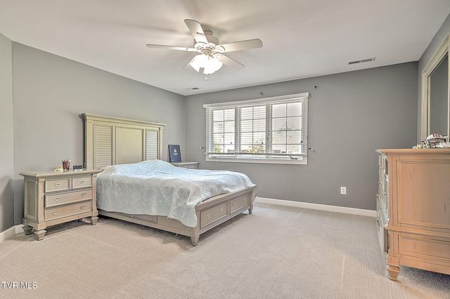 9 Wayland Court, Johnson City, TN 37604