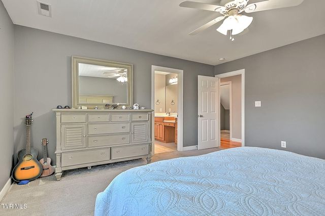 9 Wayland Court, Johnson City, TN 37604
