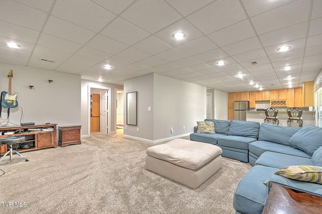 9 Wayland Court, Johnson City, TN 37604