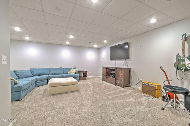 9 Wayland Court, Johnson City, TN 37604