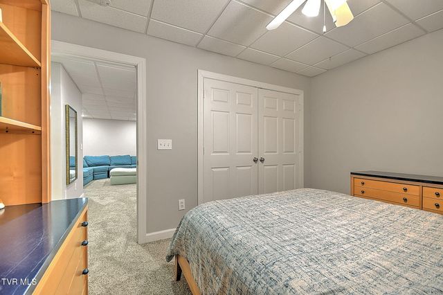 9 Wayland Court, Johnson City, TN 37604