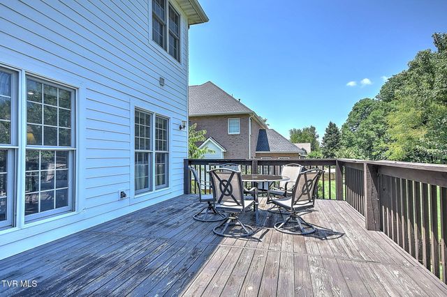 9 Wayland Court, Johnson City, TN 37604