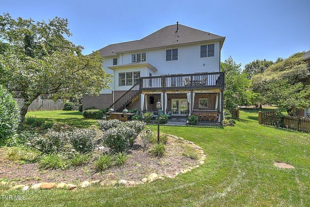 9 Wayland Court, Johnson City, TN 37604