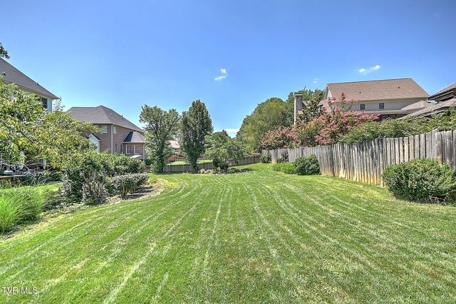 9 Wayland Court, Johnson City, TN 37604
