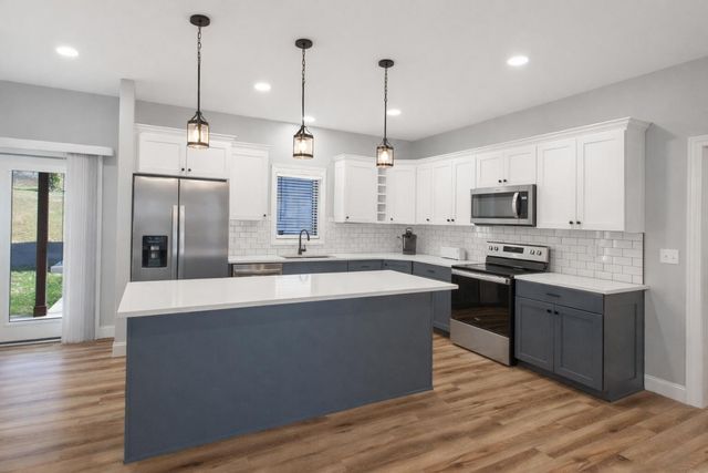 155 Grand Ridge Road, Howard, OH 43028