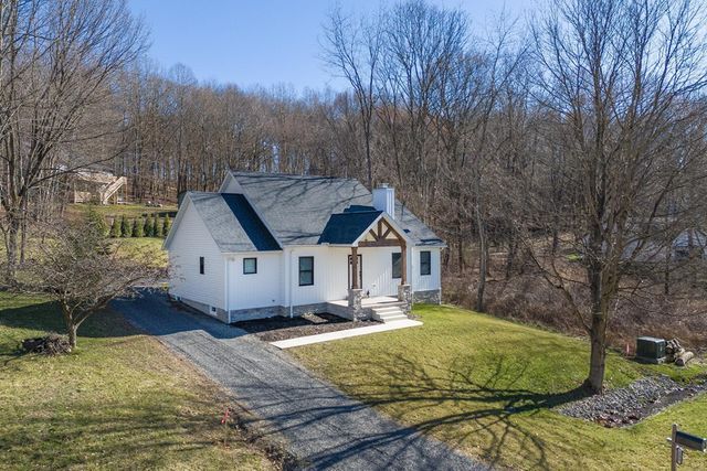 155 Grand Ridge Road, Howard, OH 43028