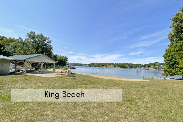 155 Grand Ridge Road, Howard, OH 43028