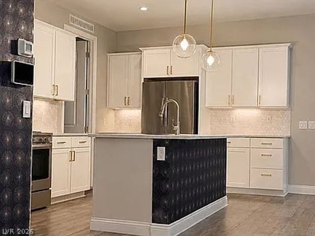 2126 Albury Avenue, North Las Vegas, NV 89086