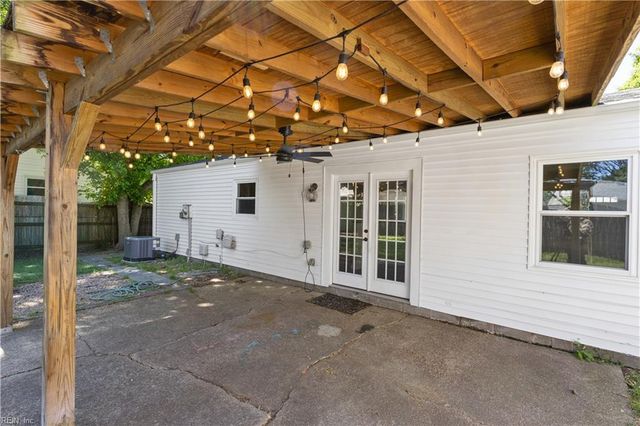 508 S Kings Point RD, Virginia Beach, VA 23452