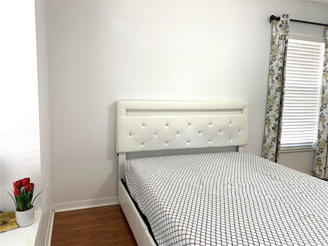 8408 CANTERBURY LAKE BOULEVARD, Tampa, FL 33619