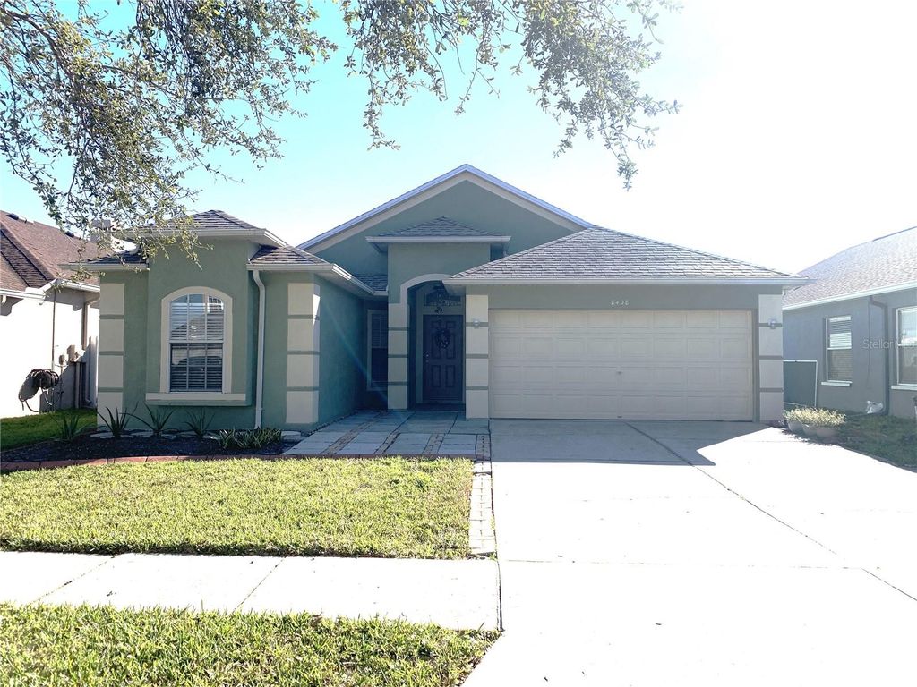 8408 CANTERBURY LAKE BOULEVARD, Tampa, FL 33619
