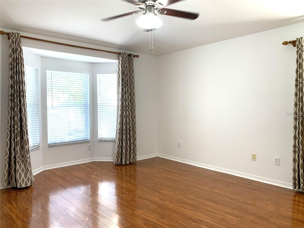 Image 13 of property listing at 8408 CANTERBURY LAKE BOULEVARD, Tampa, FL 33619