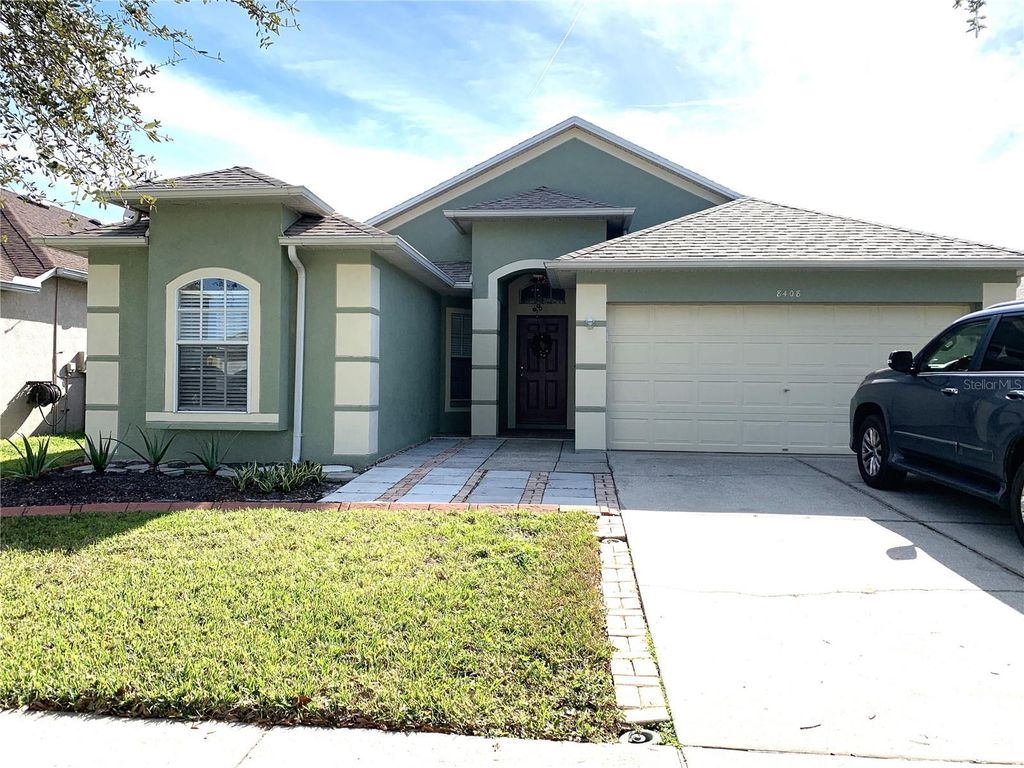 Image 44 of property listing at 8408 CANTERBURY LAKE BOULEVARD, Tampa, FL 33619