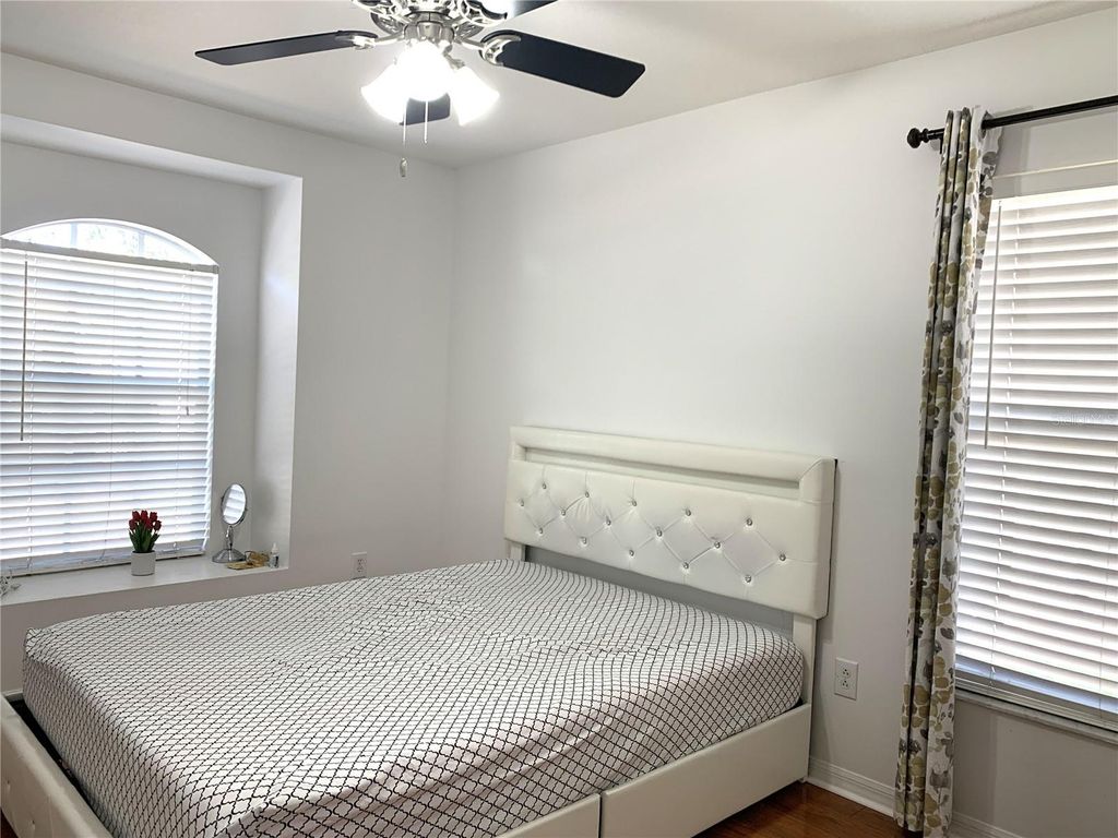 Image 6 of property listing at 8408 CANTERBURY LAKE BOULEVARD, Tampa, FL 33619