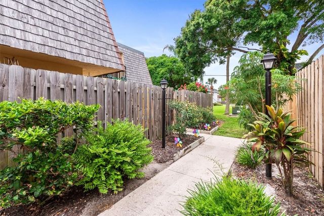 1170 6th Avenue 9D, Vero Beach, FL 32960