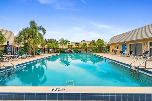 1170 6th Avenue 9D, Vero Beach, FL 32960