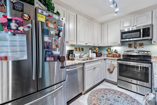 1170 6th Avenue 9D, Vero Beach, FL 32960