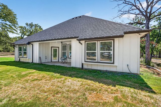 114 Dowdy Lane, Mabank, TX 75156