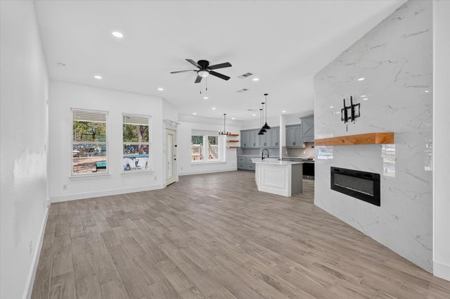 114 Dowdy Lane, Mabank, TX 75156