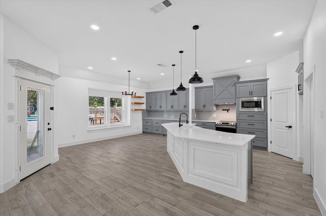 114 Dowdy Lane, Mabank, TX 75156
