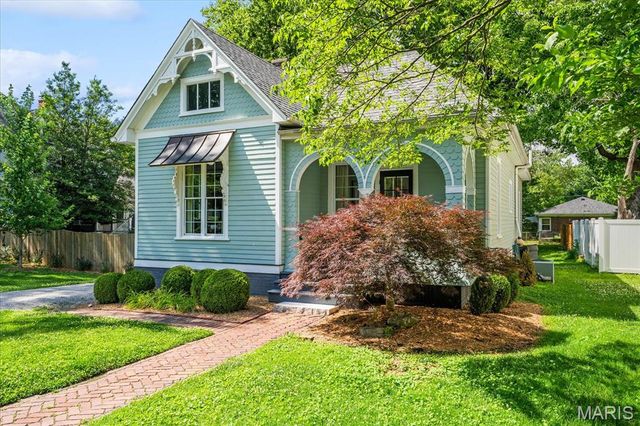 905 St. Louis Street, Edwardsville, IL 62025