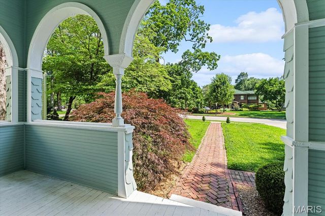905 St. Louis Street, Edwardsville, IL 62025