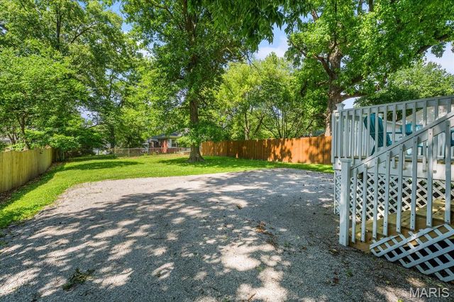 905 St. Louis Street, Edwardsville, IL 62025