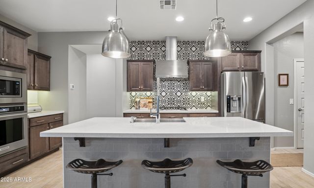 30923 N 25th Drive, Phoenix, AZ 85085
