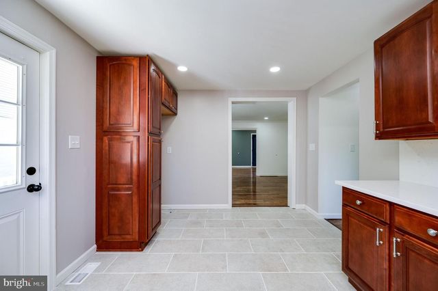 1311 BUTTER LN, Reading, PA 19606