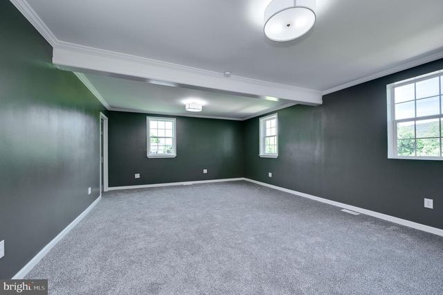 1311 BUTTER LN, Reading, PA 19606