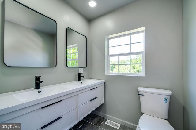 1311 BUTTER LN, Reading, PA 19606