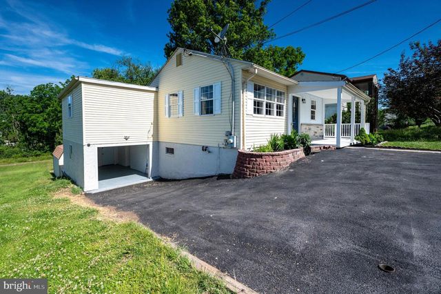 1311 BUTTER LN, Reading, PA 19606