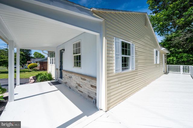 1311 BUTTER LN, Reading, PA 19606