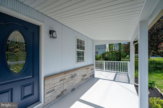 1311 BUTTER LN, Reading, PA 19606