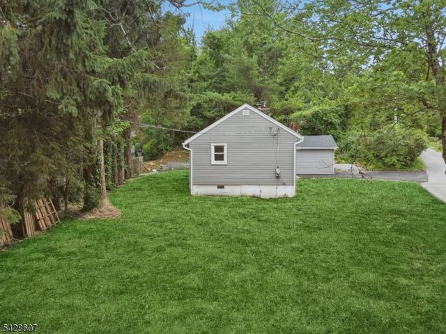 223 Waconia Rd, Vernon Twp., NJ 07422