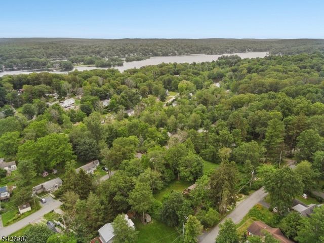 223 Waconia Rd, Vernon Twp., NJ 07422