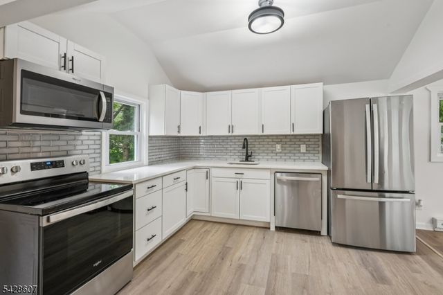 223 Waconia Rd, Vernon Twp., NJ 07422