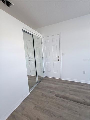 2924 W KATHLEEN STREET, Tampa, FL 33607