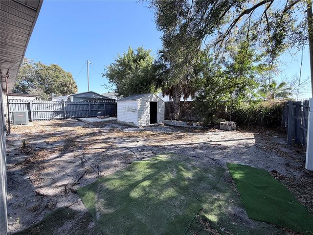 2924 W KATHLEEN STREET, Tampa, FL 33607