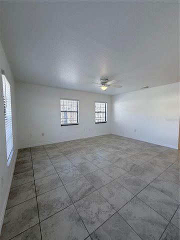 2924 W KATHLEEN STREET, Tampa, FL 33607