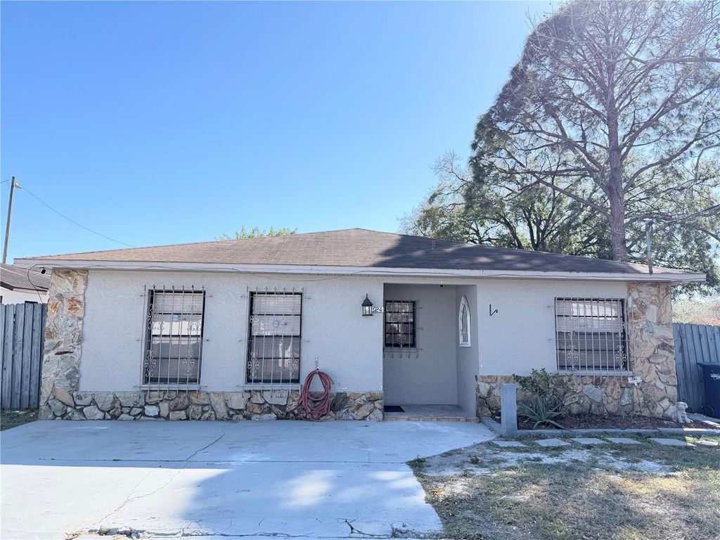 2924 W KATHLEEN STREET, Tampa, FL 33607