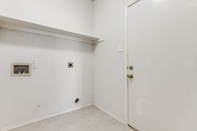 8801 Holly Street, Frisco, TX 75034