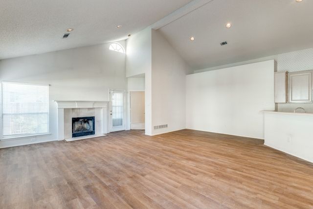 8801 Holly Street, Frisco, TX 75034