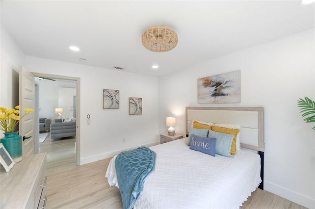 4401 LITTLE JOHN TRAIL, Sarasota, FL 34232