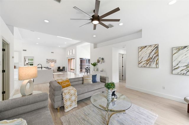 4401 LITTLE JOHN TRAIL, Sarasota, FL 34232