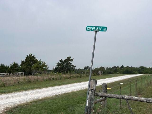 3769 VAN DE VILLE DR, Fulton, MO 65251